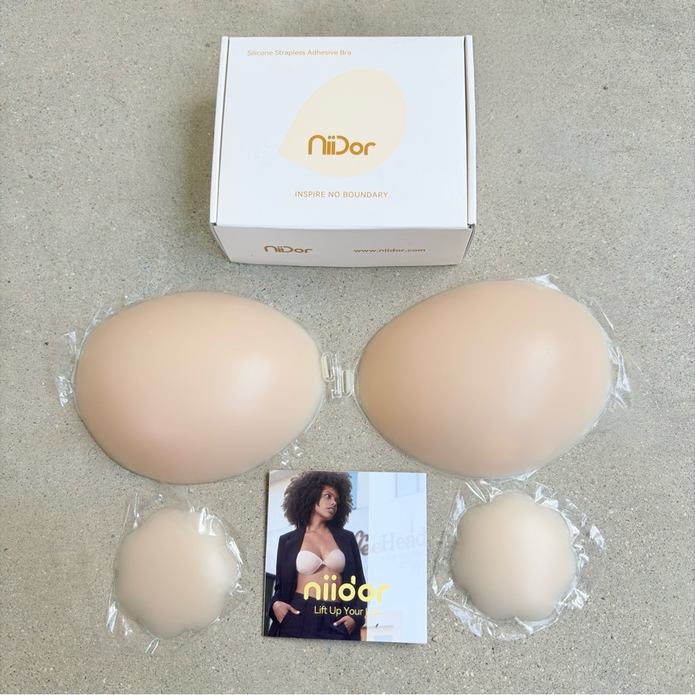 Niidor Adhesive Strapless Sticky Invisible Push Up Silicone Bra Size C Cup Nude